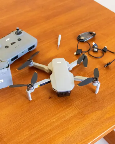 Drone DJI Mini 2 Usado + 2 Baterias Originais