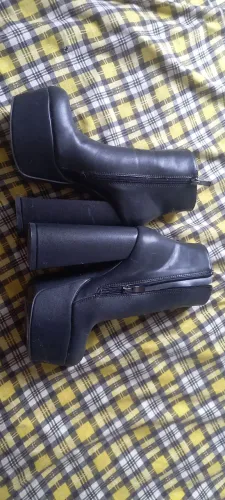 Botas
