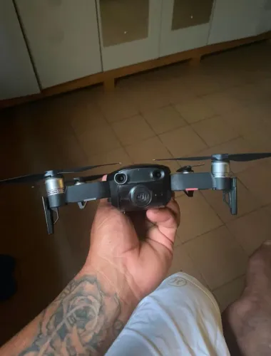 Drone Dji Mavic Air Branco 4k Câmera 3 Eixos Gps 21min