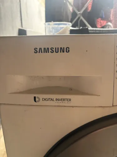 Lava e seca Samsung