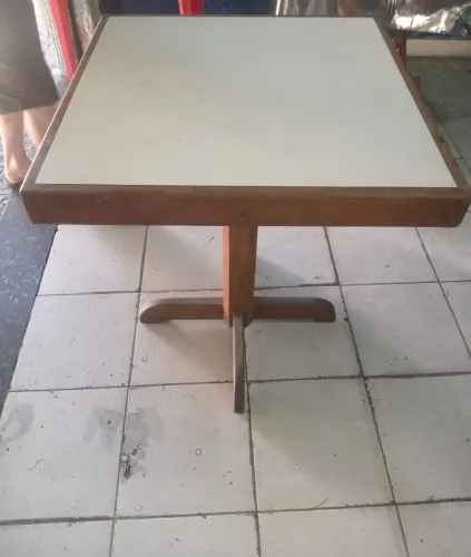 Mesa de Madeira 