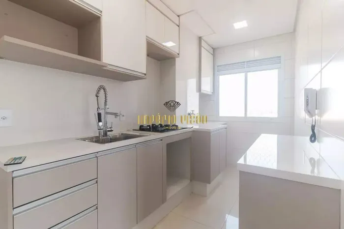 Apartamento á Venda de 2 Dormitórios no Condomínio Now Family Home no Bairro Água Vermelha
