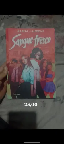 Sangue Fresco (Sasha Laurens) - Livro Seminovo / Retirar Hoje