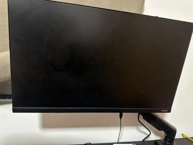 Monitor Samsung 24P 75hz
