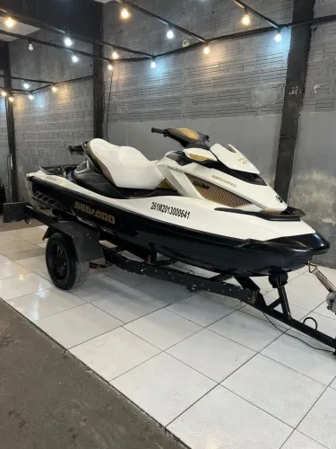 Jet Ski Sea Doo GTX Limited 260 + Reboque