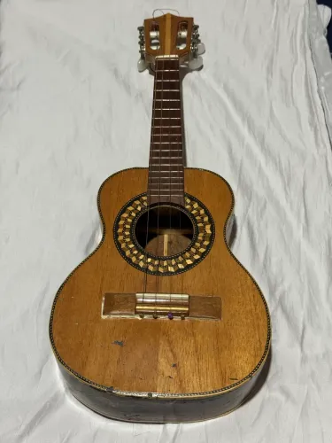 Cavaco de Luthier Tom Mendes 