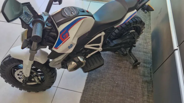 Moto eletrica infantil Ducati Monster 12v Branca