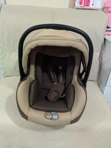 Cadeirinha bebê conforto 