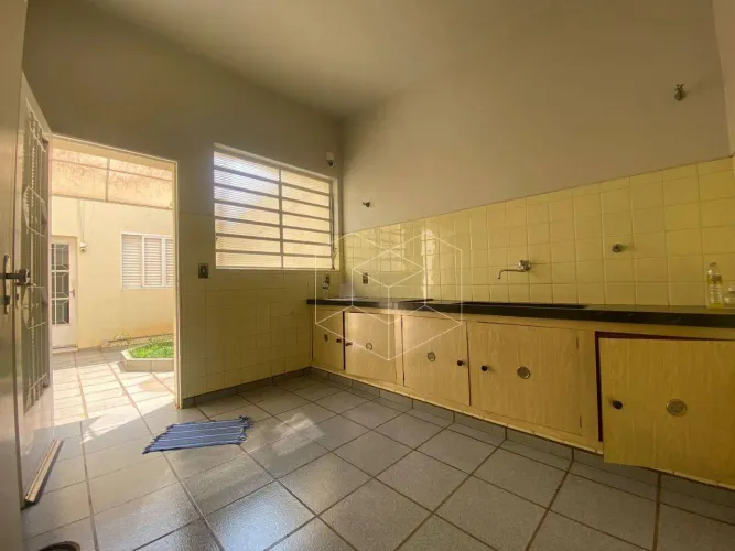 Casa, 200 m² - venda por R$ 1.500.000,00 ou aluguel por R$ 3.200,00/mês - Centro - Jaú/SP