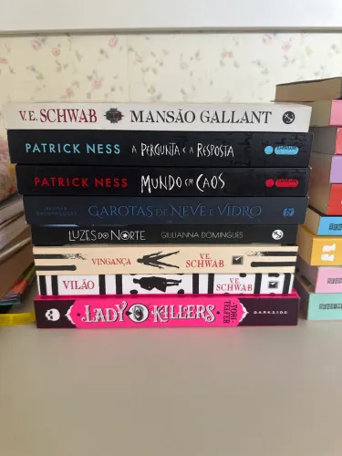Vendo livros 