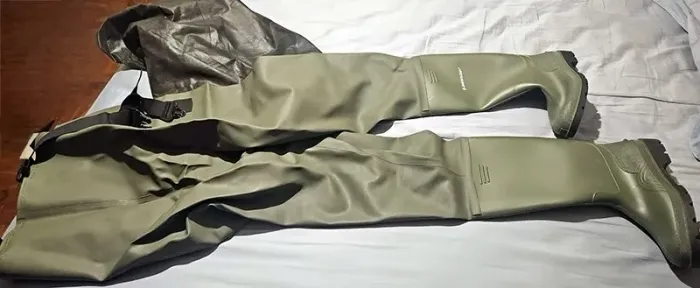 Jardineira Macacão Pesca Com Bota Pvc Acoplada Impermeável
