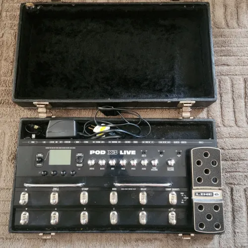 Pedaleira Pod X3 Live + case rigido