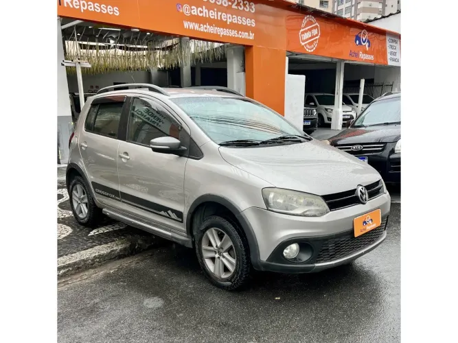 Volkswagen Crossfox 1.6 MI Total Flex 8V 5P 2012