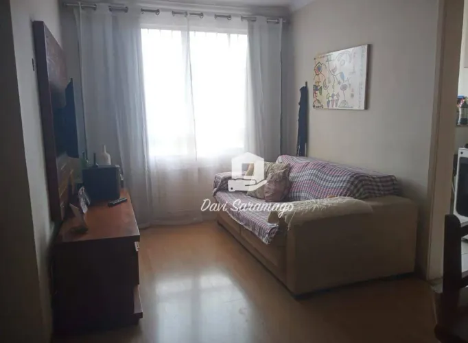 Apartamento 2 Quartos, Sala, Cozinha e Banheiro.