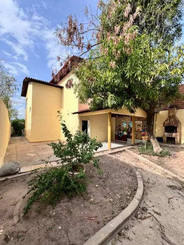 Casa duplex no bairro morada Nova, 149 metros quadrados com 3 quartos em Morada Nova - Ter