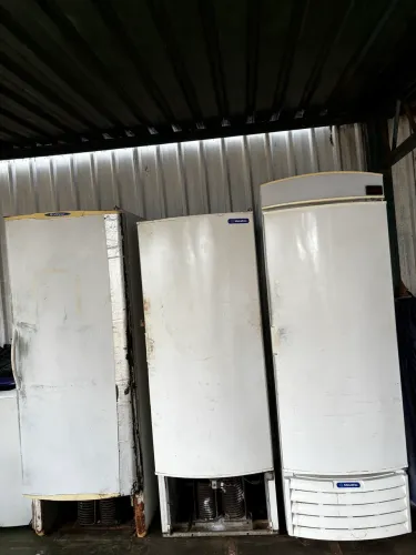 Três Freezers