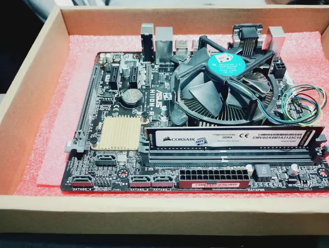 Kit i3 6100 4gb ddr4b + fonte 600w