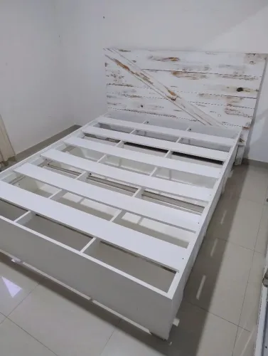 Cama Queen usada