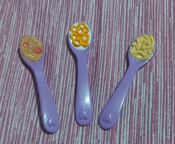 Acessórios Colheres da boneca Ananda. RARA OPORTUNIDADE 