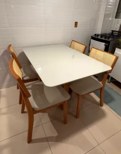 Mesa de vidro jantar taquari 4 pessoas