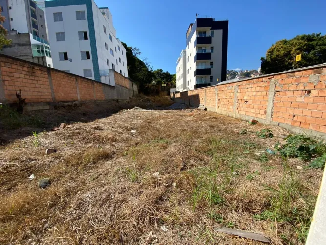 Lote 700m a venda bairro ouro preto
