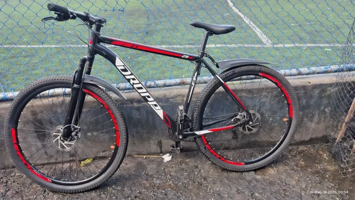 Bicicleta aro 29 pouco tempo de uso