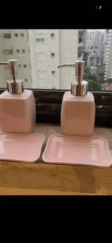 Saboneteira de cerâmica da marca Lyor o kit R$ 20,00 reais Nova!!!
