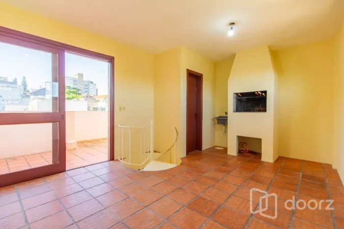 Imóvel na Barão do Amazonas com 1 dormitórios e 105m²