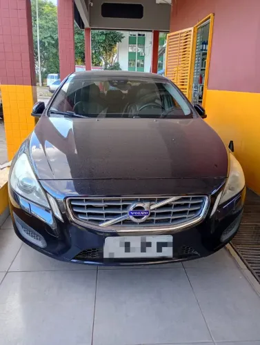 Volvo S60 T-5 2.0 240cv 4P 2012