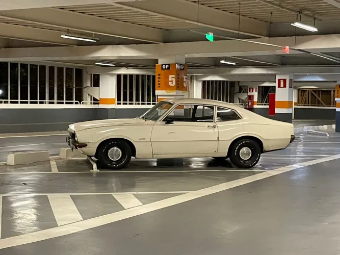 Ford Maverick Super Luxo Coupe V8 16V Gasolina 2P Manual 1975