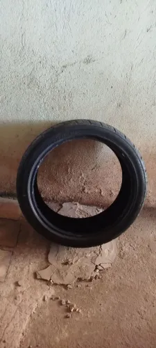 Pneu 22 265/40 novo