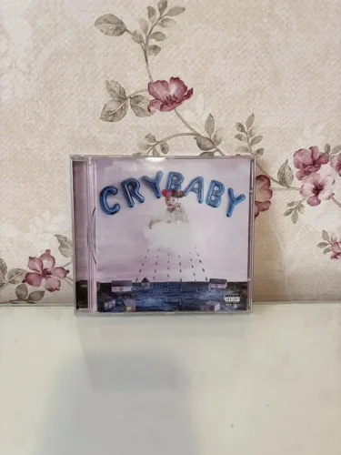 CD MELANIE MARTINEZ CRY BABY