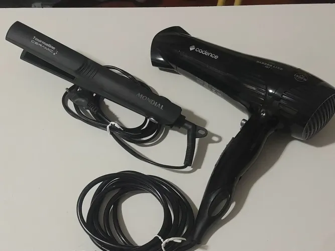 Secador de cabelo e prancha