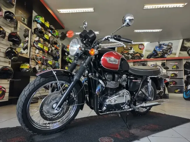 Triumph BONNEVILLE T100 2014 Novíssima e com baixo km!