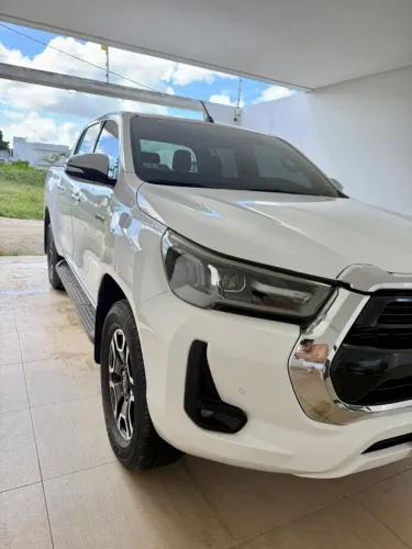 Toyota Hilux CD SR 4X4 2.8 TDI Diesel Aut. 2022