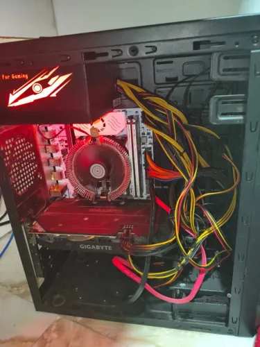 PC gamer - GTX 1660 super + 16GB DDR4 + intel i7 6800k + SSD 240GB + hd 500