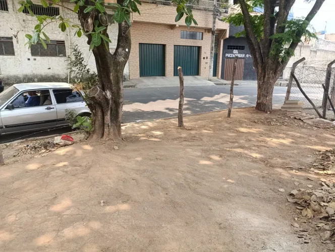 Vendo Lote no Bairro Tupi Próximo ao Hospital Sofia Feldman