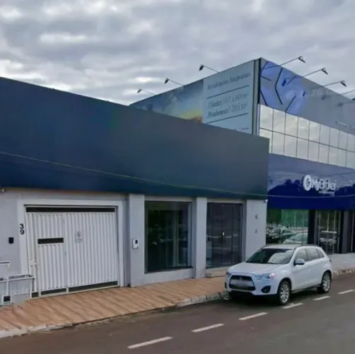 Ponto comércio em frente ao espelho d?água na avenida com 70mts com expansão