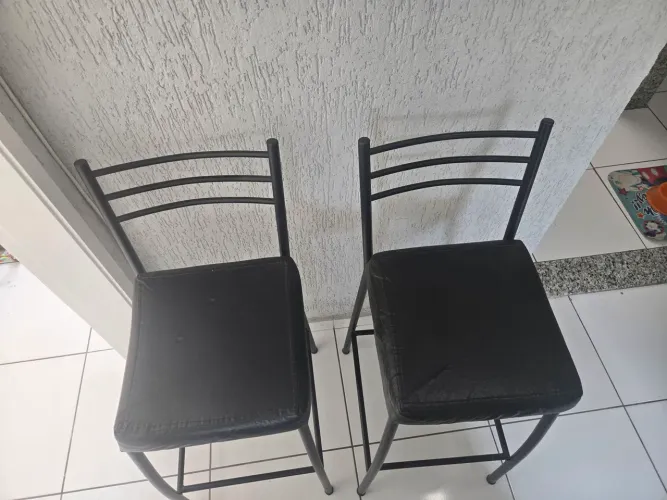 Vendo 2 banquetas