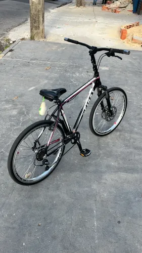 Bicicleta aro 26 pro first diferenciada