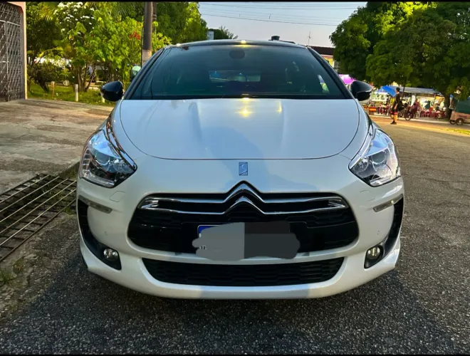 Citroen DS5 1.6 SO Chic Turbo 16V 5P Aut. 2016
