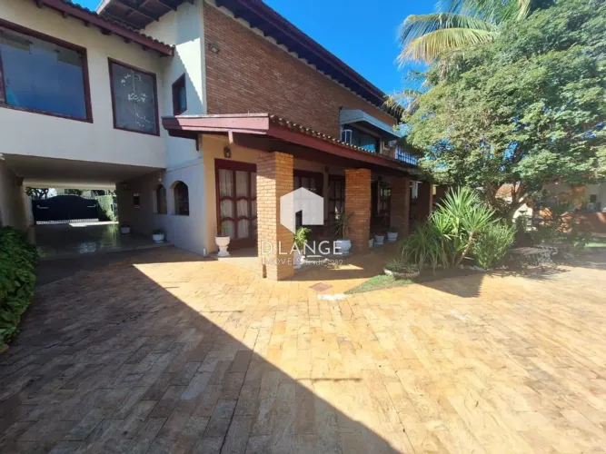 Casa para venda e locação no bairro Parque Taquaral em Campinas - SP