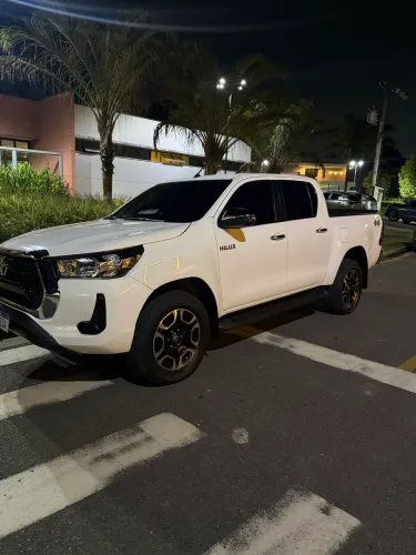 Toyota Hilux CD SRV 4X4 2.8 TDI Diesel Aut. 2024