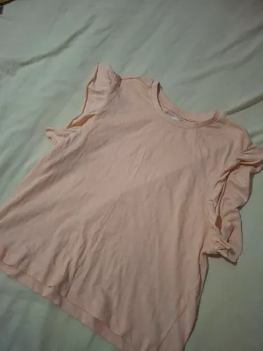 Blusa laranja com babados