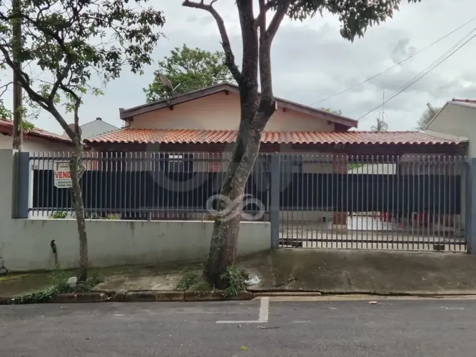 Casa com 2 dormitórios à venda, 154 m² por R$ 583.000,00 - Centro - Artur Nogueira/SP