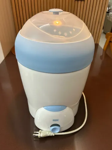 Esterilizador de mamadeira elétrico 220V Nuk