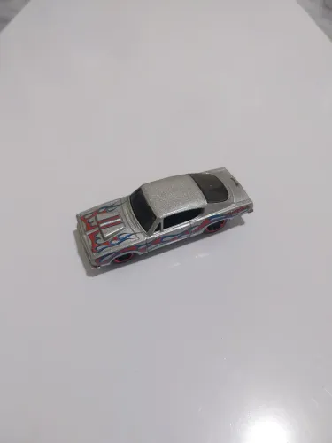 Miniatura Hotwheels Playmoutn Hemi Cuda