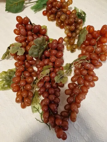 Cachos de uvas para decoração