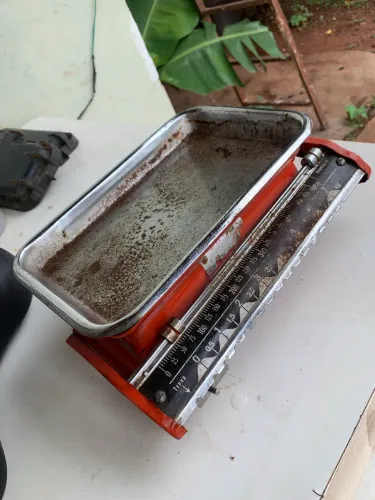 Balança de cozinha eks antiga pequena 