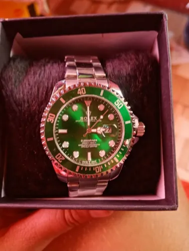 Vendo relógio Rolex original nunca usado com a caixa